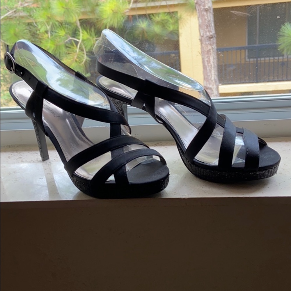 Lulu Townsend High Heels with Glitter bottoms